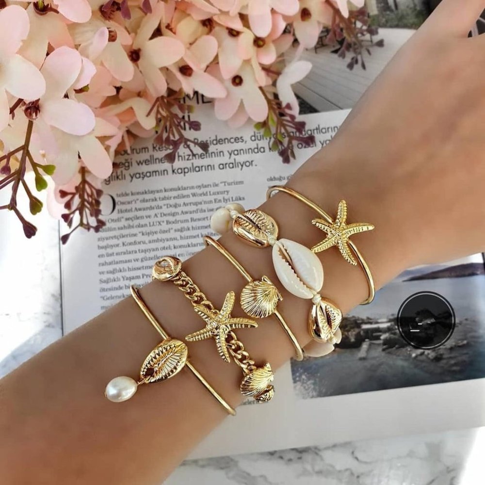 Sirene Gold Bangle & Chain Bracelet Set